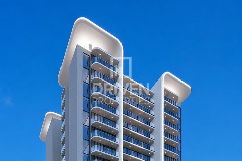 Apartamento en venta en Dubai Residence Complex, Dubai, EAU 1 dormitorio, 63.55 m2 № 755975 - foto 1