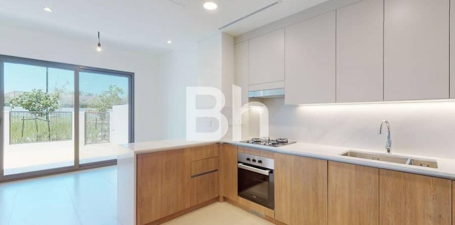 Вілла в Tilal Al Ghaf, Дубай, ОАЕ 3 спальні, 140м2 № 642474