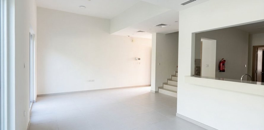 Rumah bandar di Dubai, UAE 3 bilik tidur, 164.7 meter persegi № 721311