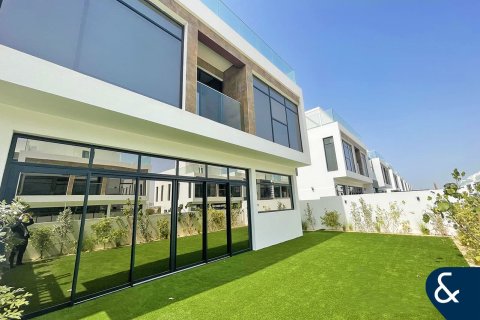 Villa til leie i Jumeirah Golf Estates, Dubai, Emiratene 4 soverom, 319 kvm Nr. 668272 - Foto 2