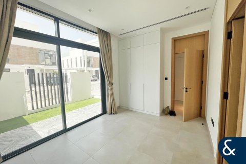 Villa til leie i Jumeirah Golf Estates, Dubai, Emiratene 4 soverom, 319 kvm Nr. 668272 - Foto 7