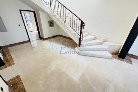 Vila di Jumeirah, Dubai, UEA 5 kamar tidur, 371.6 m2 nomor 645112 - foto 6