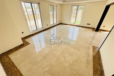 Vila di Jumeirah, Dubai, UEA 5 kamar tidur, 371.6 m2 nomor 645112 - foto 10