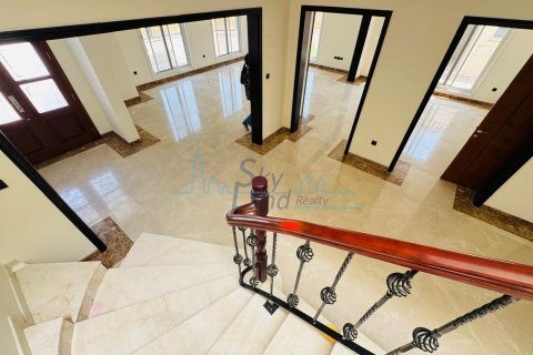 Vila di Jumeirah, Dubai, UEA 5 kamar tidur, 371.6 m2 nomor 645112 - foto 16