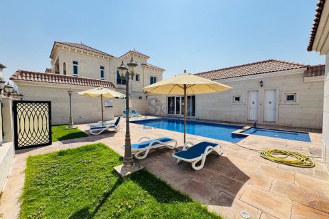 Vila di Jumeirah, Dubai, UEA 5 kamar tidur, 371.6 m2 nomor 645112 - foto 20