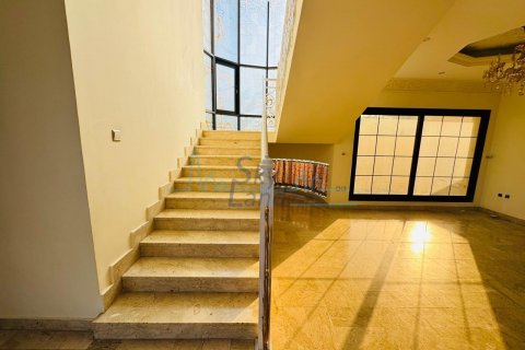 וילה להשכרה ב Jumeirah, Dubai, איחוד האמירויות  5 חדרי שינה, 557.4 מ"ר, מספר 645111 - תמונה 21