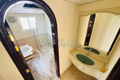Huvila Jumeirah, Dubai, Arabiemiraatit 5 makuuhuonetta, 557.4 m2 № 645111 - kuva 15