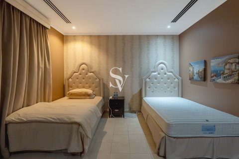 Vila v Jumeirah Park, Dubai, SAE 4 spálne, 768 m2 č. 705069 - Fotografia 3