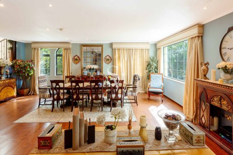 Vila v Jumeirah Park, Dubai, SAE 4 spálne, 768 m2 č. 705069 - Fotografia 10