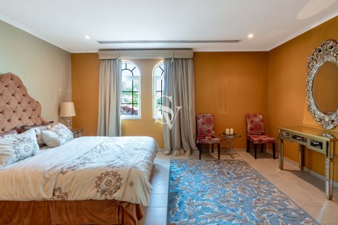 Vila v Jumeirah Park, Dubai, SAE 4 spálne, 768 m2 č. 705069 - Fotografia 15