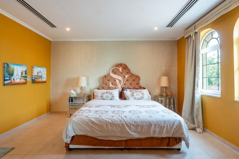 Vila v Jumeirah Park, Dubai, SAE 4 spálne, 768 m2 č. 705069 - Fotografia 13