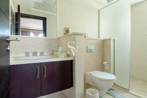 Vila v Jumeirah Park, Dubai, SAE 4 spálne, 768 m2 č. 705069 - Fotografia 14