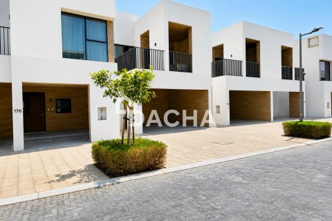 تاون هاوس للبيع في Arabian Ranches 3، دبي، الإمارات العربية المتحدة 3 غرفة نوم ، 201 متر مربع ، رقم 763144 - صورة 16