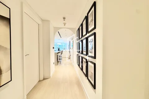 Appartement te huur in Palm Jumeirah, Dubai, VAE 2 slaapkamers, 188 vr.m., nr 757724 - foto 2