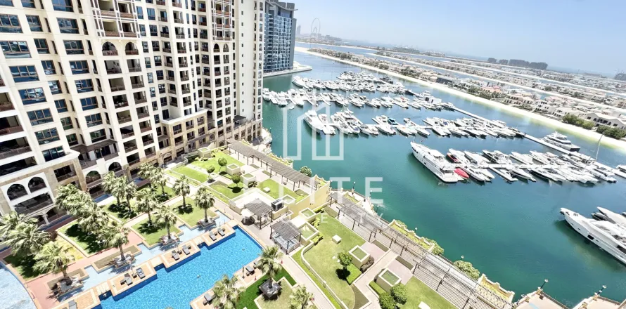 Huoneisto Palm Jumeirah, Dubai, Arabiemiraatit 2 makuuhuonetta, 188 m2 № 757724