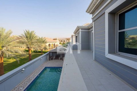 Villa till försäljning i Falcon City of Wonders, Dubai, UAE 5 sovrum, 814 kvm Nr. 643720 - fotografi 2