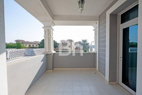 Villa till försäljning i Falcon City of Wonders, Dubai, UAE 5 sovrum, 814 kvm Nr. 643720 - fotografi 22