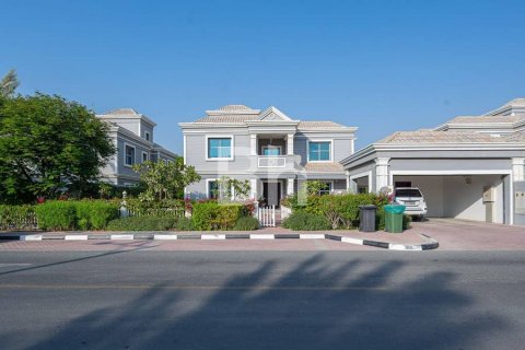 Villa till försäljning i Falcon City of Wonders, Dubai, UAE 5 sovrum, 814 kvm Nr. 643720 - fotografi 23