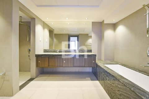 Apartman u gradu Dubai, UAE 3 spavaće sobe, 241 m2 Br. 643721 - Slika 11