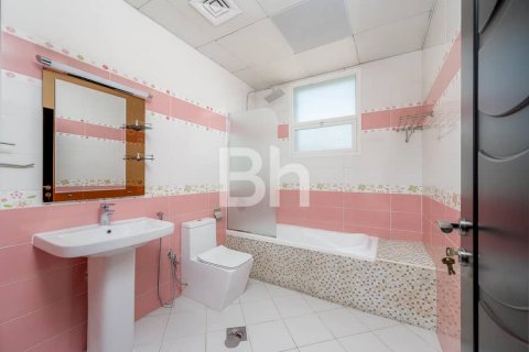 Villa til leie i Al Barsha, Dubai, Emiratene 5 soverom, 958 kvm Nr. 643724 - Foto 18