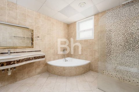 Villa til leie i Al Barsha, Dubai, Emiratene 5 soverom, 958 kvm Nr. 643724 - Foto 16