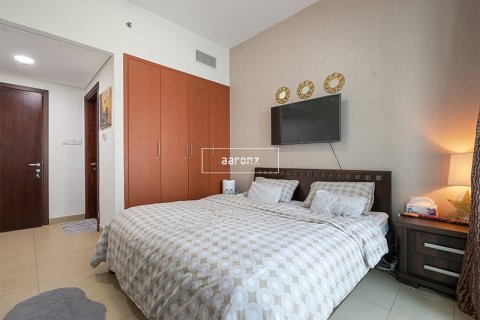 Apartament na sprzedaż w Jumeirah Lake Towers, Dubai, ZEA 2 sypialnie, 120 mkw., nr 634995 - zdjęcie 8