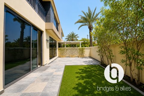 Huvila Dubai Hills Estate, Arabiemiraatit 5 makuuhuonetta, 332 m2 № 739405 - kuva 16