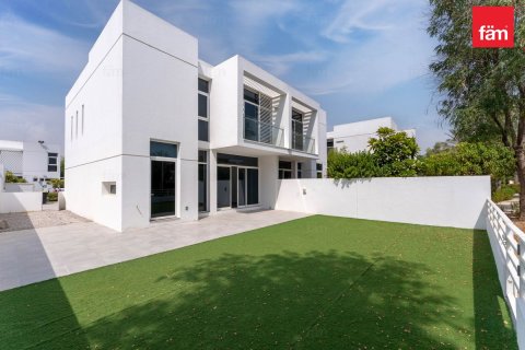 Villa in Dubai, UAE 3 bedrooms, 305.6 sq.m. № 738959
