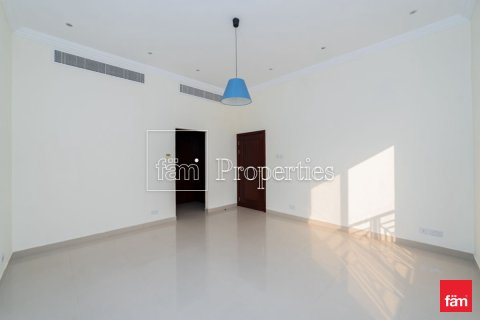 Vila u gradu Dubai, UAE 5 spavaće sobe, 726.1 m2 Br. 708028 - Slika 9