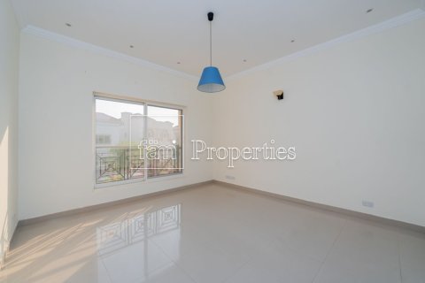 Vila u gradu Dubai, UAE 5 spavaće sobe, 726.1 m2 Br. 708028 - Slika 10