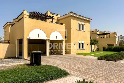 Вілла в The Villa, Дубай, ОАЕ 5 спалень, 585.29м2 № 742454