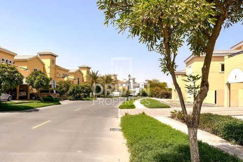 فيلا للبيع في فيلات، دبي، الإمارات العربية المتحدة 5 غرفة نوم ، 585.29 متر مربع ، رقم 742454 - صورة 24