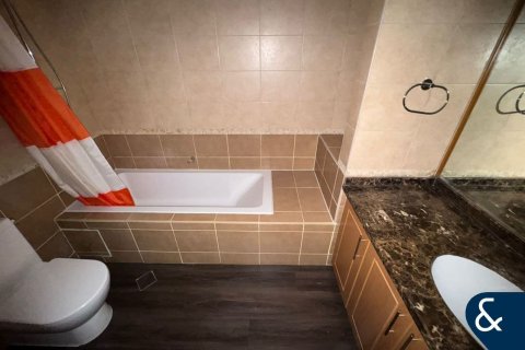 Apartament de închiriat în Jumeirah Lake Towers, Dubai, EAU 3 dormitoare, 267 mp.  №698143 - poză 19