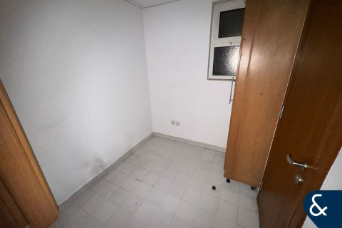 Apartament de închiriat în Jumeirah Lake Towers, Dubai, EAU 3 dormitoare, 267 mp.  №698143 - poză 18