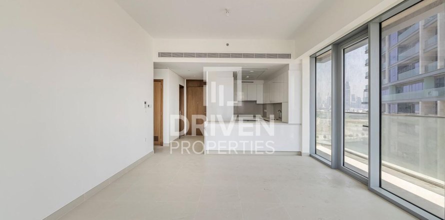 Apartment in Al Wasl, Dubai, UAE 2 bedrooms, 144 sq.m. № 655278