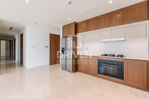 Appartement te huur in Dubai Harbour, Dubai, VAE 3 slaapkamers, 178.19 vr.m., nr 745747 - foto 13