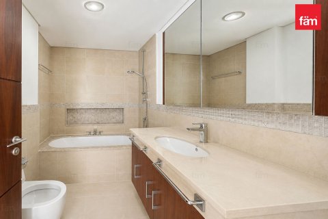 Зняти в оренду квартиру в Даунтаун Дубай (Даунтаун Бурдж Дубай), ОАЕ 1 спальня, 77.2м2, № 721665 - фото 13