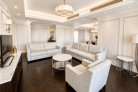 Huoneisto Downtown Dubai (Downtown Burj Dubai), Arabiemiraatit 4 makuuhuonetta, 263.85 m2 № 750574 - kuva 3