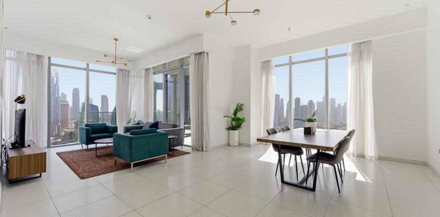 Appartamento a Al Satwa, Dubai, EAU 3 camere da letto, 198.53 mq. № 750572