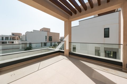 Appartamento in vendita a Arabian Ranches 3, Dubai, EAU 4 camere da letto, 448 mq. № 678515 - foto 18