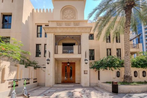 דירה למכירה ב Downtown Dubai (Downtown Burj Dubai), Dubai, איחוד האמירויות 1 חדר שינה, 85 מ"ר, מספר 739600 - תמונה 15