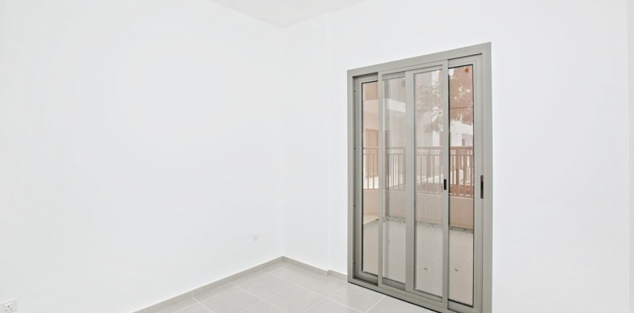 Apartmán v Town Square, Dubai, SAE 3 spálne, 164 m2 č. 677595