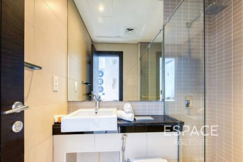 מחסן למכירה ב Dubai Marina, Dubai, איחוד האמירויות  48 מ"ר, מספר 660996 - תמונה 6