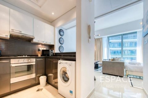 מחסן למכירה ב Dubai Marina, Dubai, איחוד האמירויות  48 מ"ר, מספר 660996 - תמונה 7