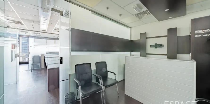 Офис в Бизнес-Бэй, Дубай, ОАЭ 87м2 № 660995