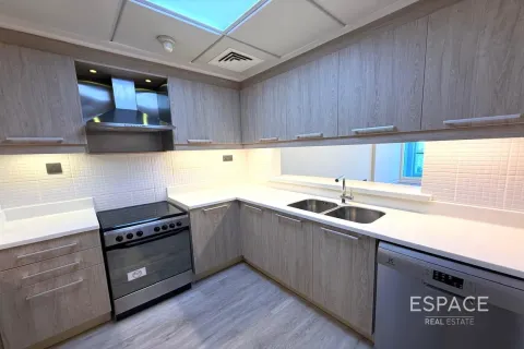 Apartment sa Jumeirah Lake Towers, Dubai, UAE 1 silid-tulugan, 89 sq.m. № 660999 - larawan 3