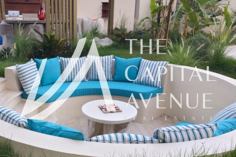 Vila na Yas Island, Abu Dhabi, SAE 6 spální, 1251 m2 č. 652894 - Fotografia 13