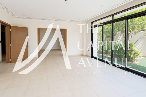 Vila na Yas Island, Abu Dhabi, SAE 5 spální, 508 m2 č. 652895 - Fotografia 3