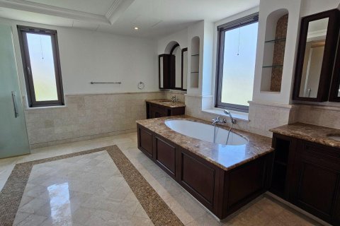 Villa til leie i Saadiyat Island, Abu Dhabi, Emiratene 4 soverom, 397 kvm Nr. 652884 - Foto 14