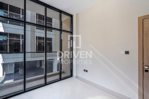 Building til salg i Dubai, UAE 750.01 kvm № 764990 - foto 7